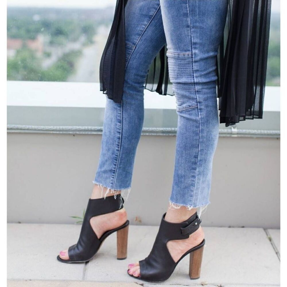 Vince Addie Heels Women's 5 M Black Leather High Heel Open Peep Toe Party Preppy